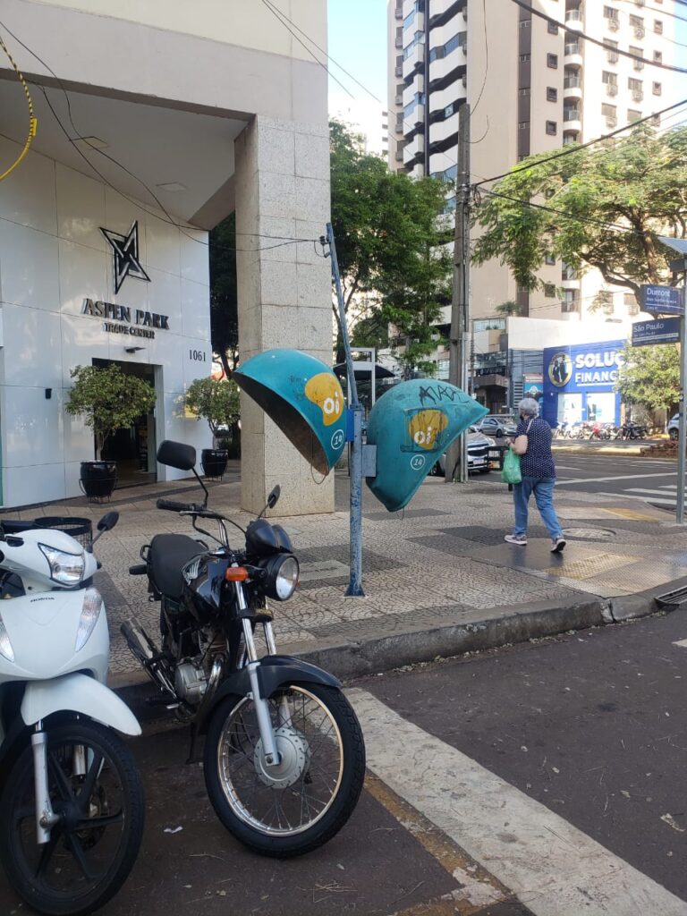 Com telefonia móvel, orelhão cai em desuso em Maringá