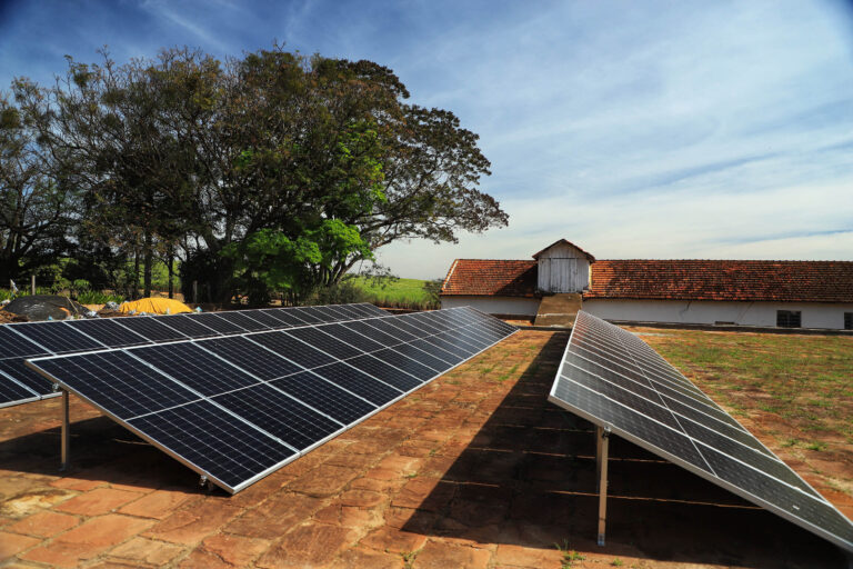 Estado autoriza cooperativas a investir R$ 237 milhões em usinas de geração de energia renovável