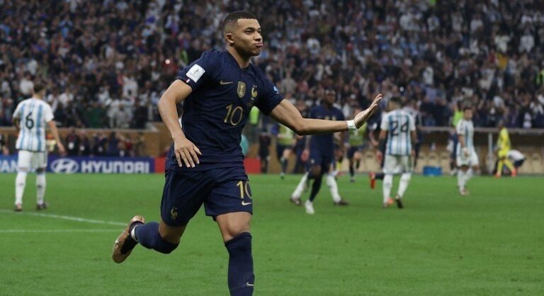 Mbappé iguala marca de 1966
