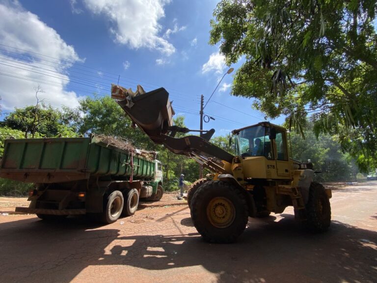 Ação de combate à dengue no Jardim Alvorada recolhe 34 toneladas de materiais