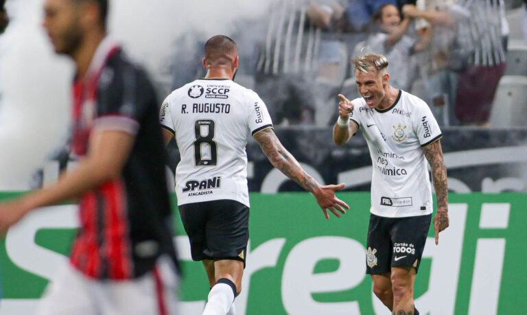 Corinthians vence o Botafogo-SP