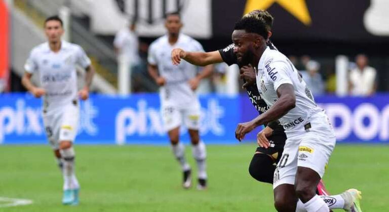 Corinthians e Santos ficam no empate