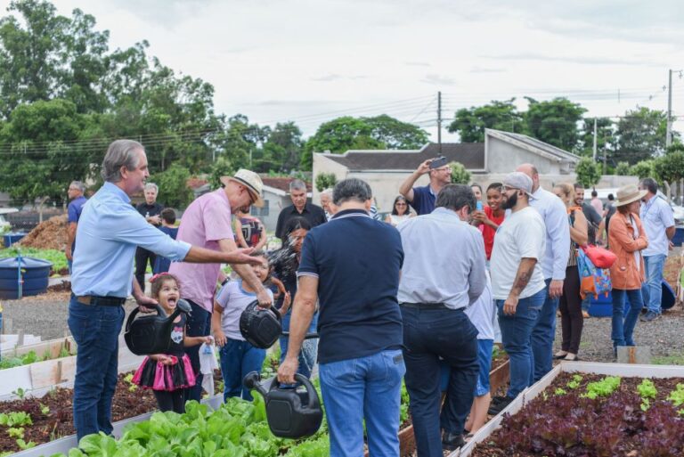 Prefeitura inaugura Horta Comunitária no Jardim Andréia