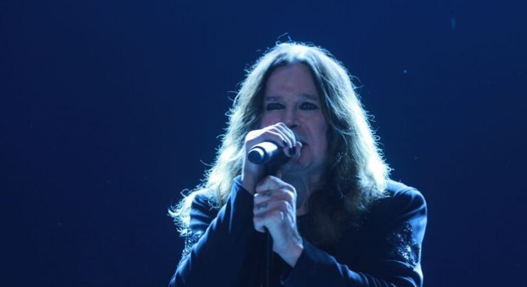 Ozzy Osbourne abandona turnê por problemas de saúde