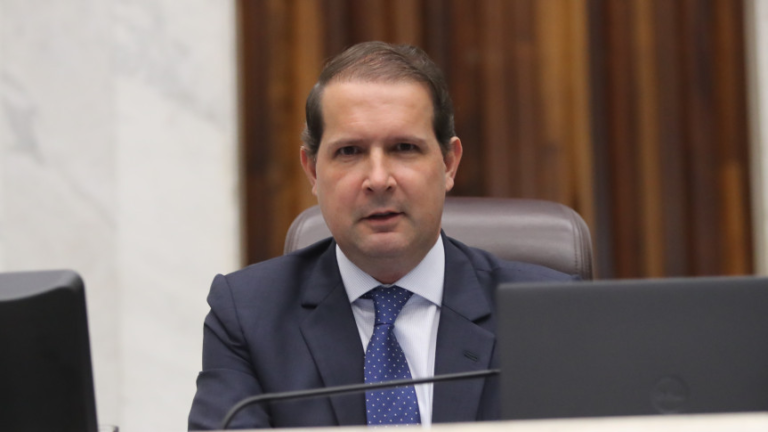 Coluna ADI