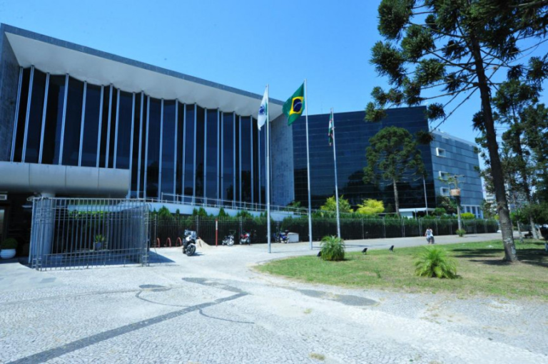 Coluna ADI