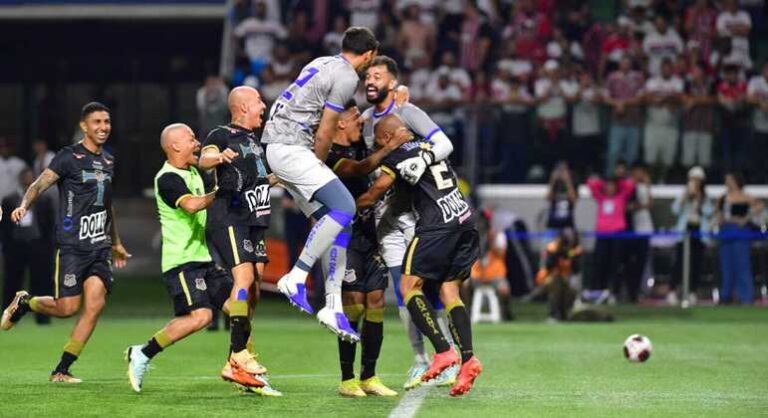 São Paulo perde para o Água Santa nos pênaltis e é eliminado