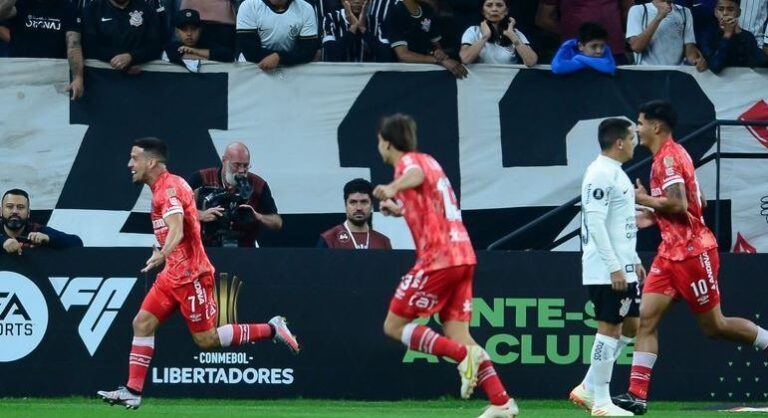 Corinthians perde para o Argentinos Juniors