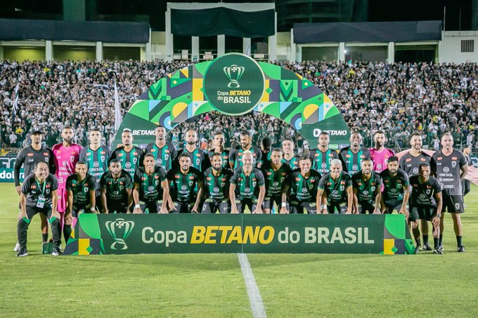 Maringá supera Flamengo