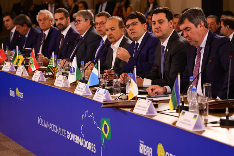 Ratinho Junior reforça importância da reforma tributária no Fórum Nacional de Governadores