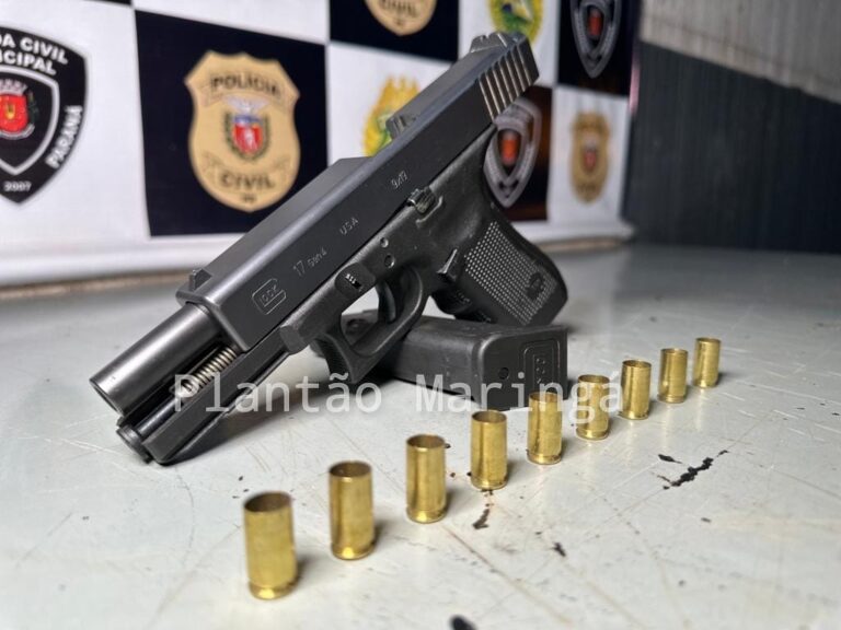 Estudante tira arma do namorado e vai atrás dele disparando