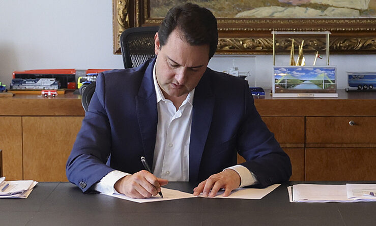 Ratinho Junior é o governador mais bem avaliado do Brasil