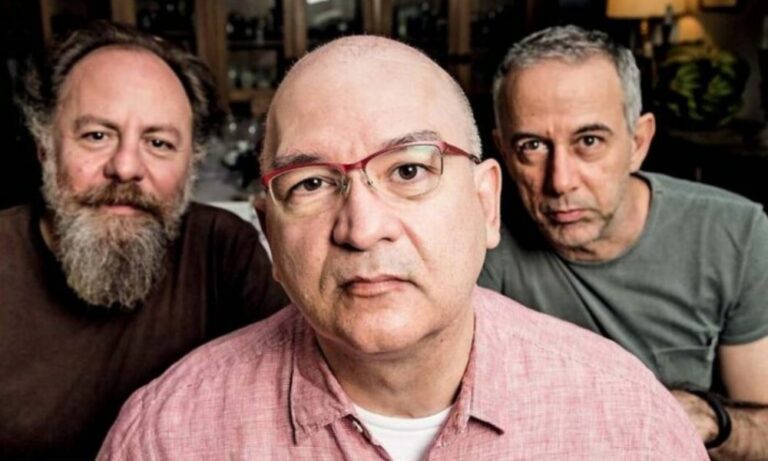 Os Paralamas do Sucesso comemoram os 40 anos do relançamento do seu disco de estreia