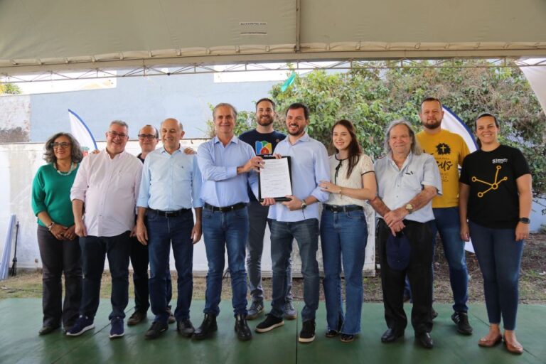Prefeitura assina contrato para construção de novo empreendimento pelo ProZeis