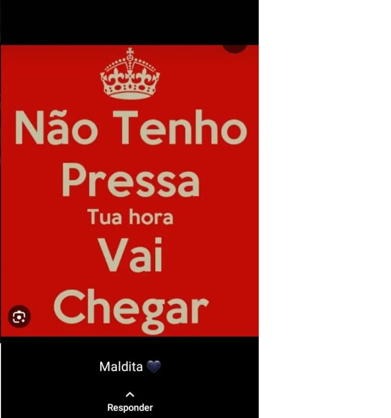 Disfere 7 facadas na ex-mulher e tenta o suicídio