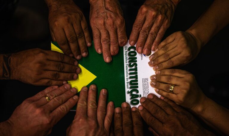 Constituição completa 35 anos