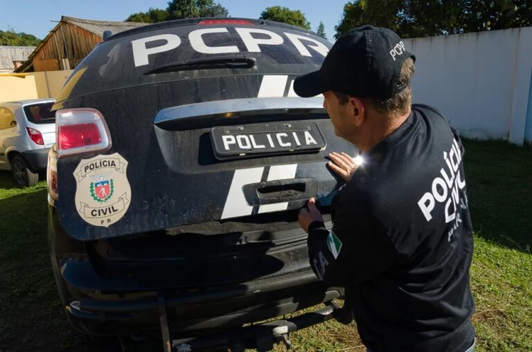 Homem é preso sob suspeita de estuprar o filho de 12 anos  