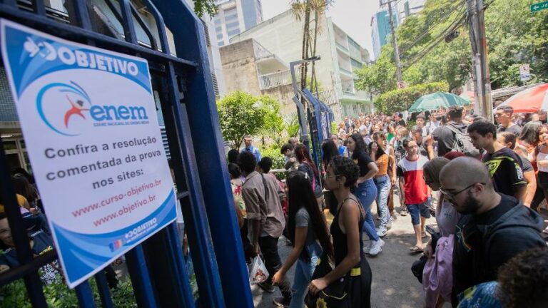 Um em cada três alunos inscritos não compareceu ao segundo dia do Enem