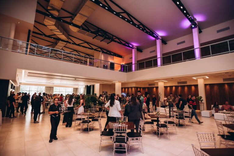 Maior centro de eventos de Puerto Iguazu (AR) foi inaugurado