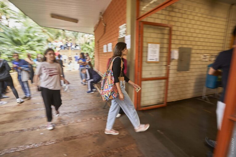 Vestibular de Verão da UEM ocorre neste domingo