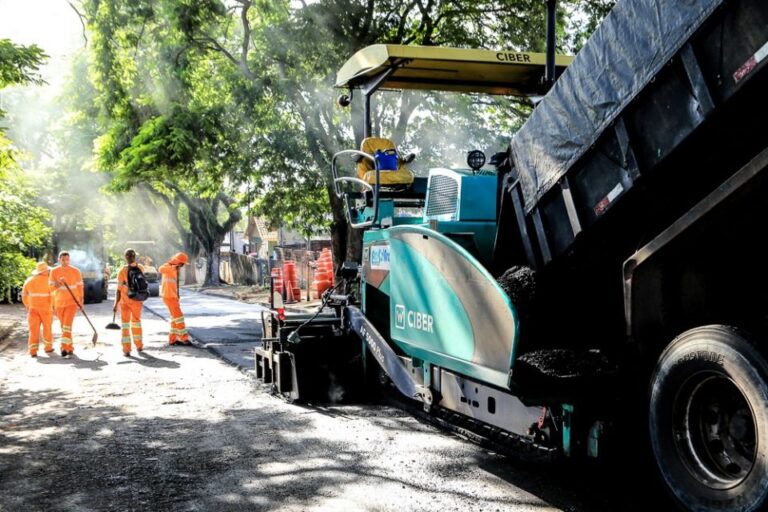 Prefeitura abre processo licitatório de R$ 82 milhões para tapar buracos