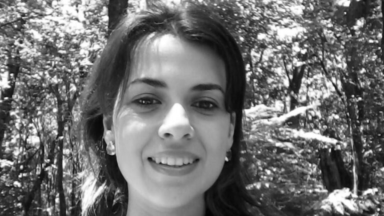 Dias antes de morrer ela tinha evitado o suicídio do ex