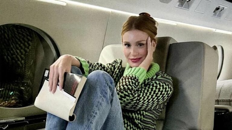 Marina Ruy Barbosa ostenta em viagem de férias