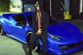 Ferrari proíbe Justin Bieber de compras seus carros