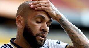Justiça estipula fiança de R$ 5,4 milhões e concede liberdade provisória a Daniel Alves
