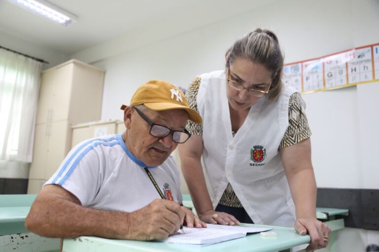 Prefeitura implanta sede da EJA perto do Terminal Urbano