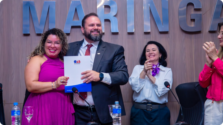 OAB entrega ofício solicitando Delegacia Especializada