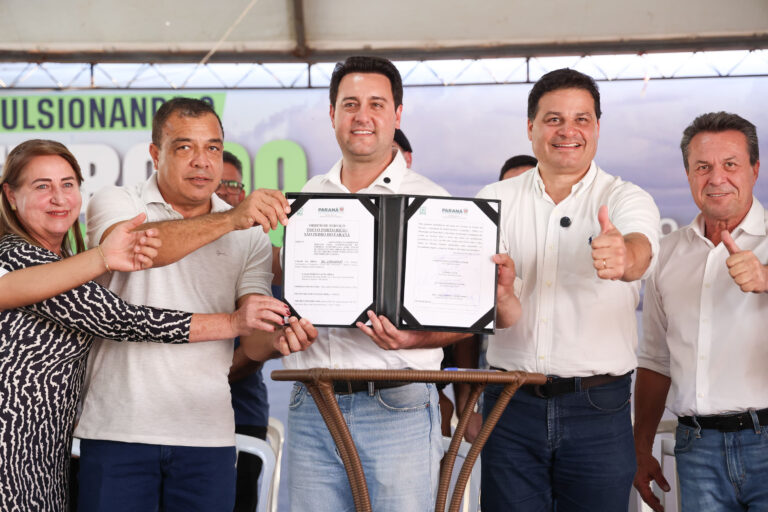 Governador anuncia pavimentação da área urbana de Marilena até o Porto Maringá