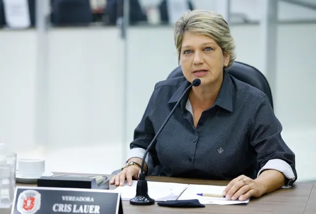 Cris Lauer pode perder mandato