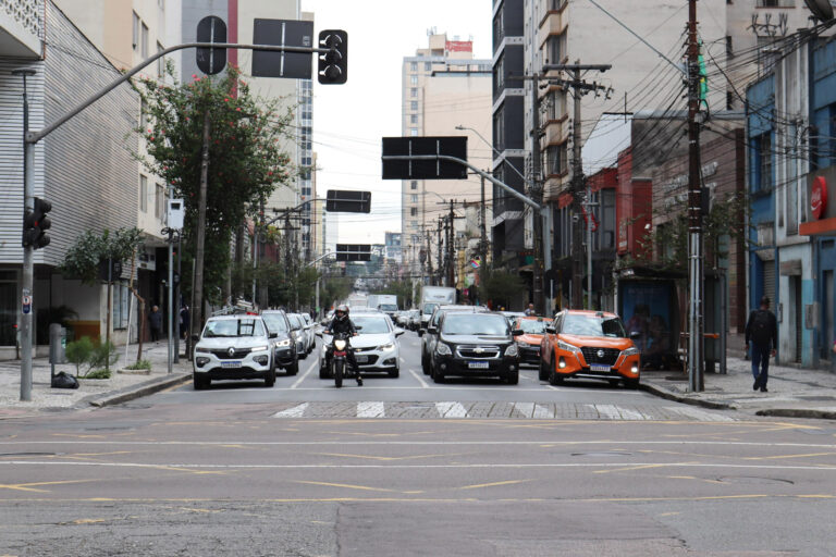 No Paraná, 75,8% da frota tributada pagou IPVA lançado em 2024