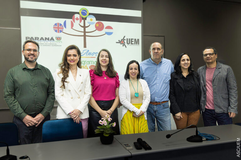 UEM comemora 10 anos de Paraná Fala Idiomas