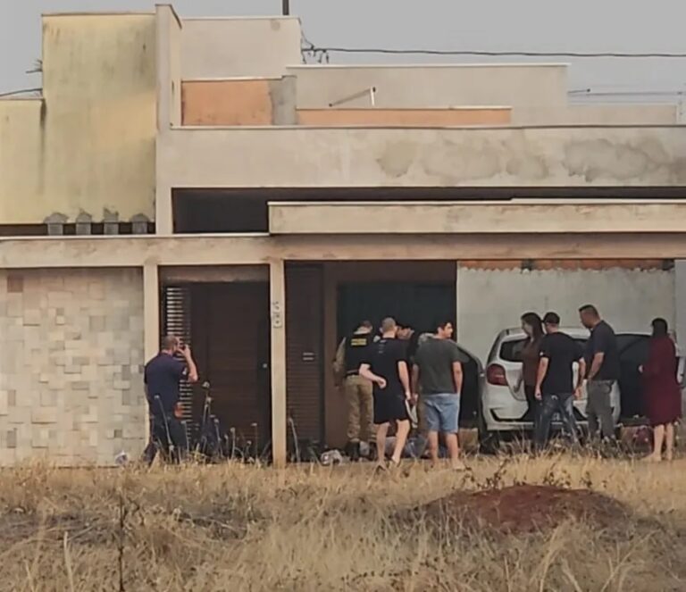 Homem é executado na frente do filho de 2 anos