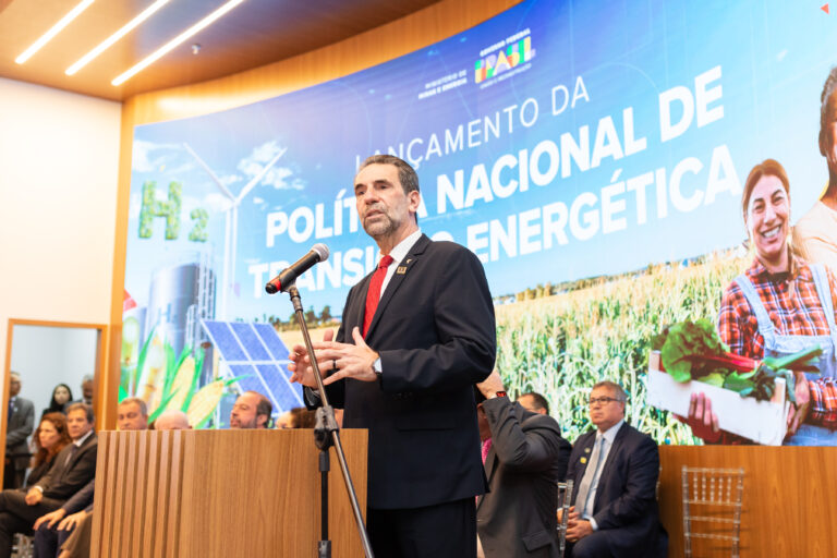 Itaipu participa em Brasília de lançamento da Política Nacional de Transição Energética