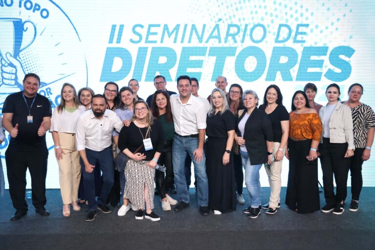 Governador libera R$ 220 milhões para reformas e equipamentos para escolas