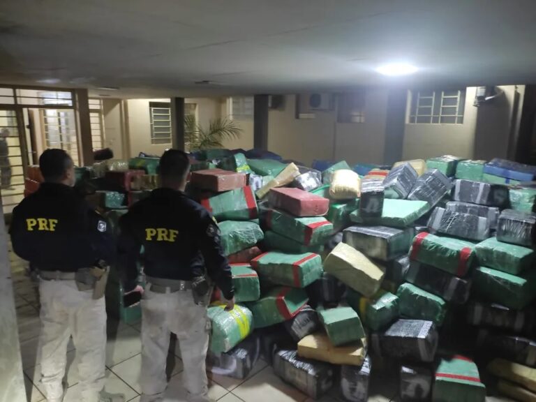 PRF faz a maior apreensão de maconha do ano no país
