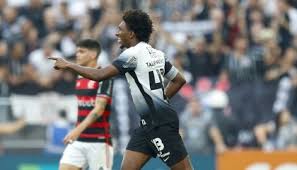 Corinthians vence Flamengo pelo Brasileirão