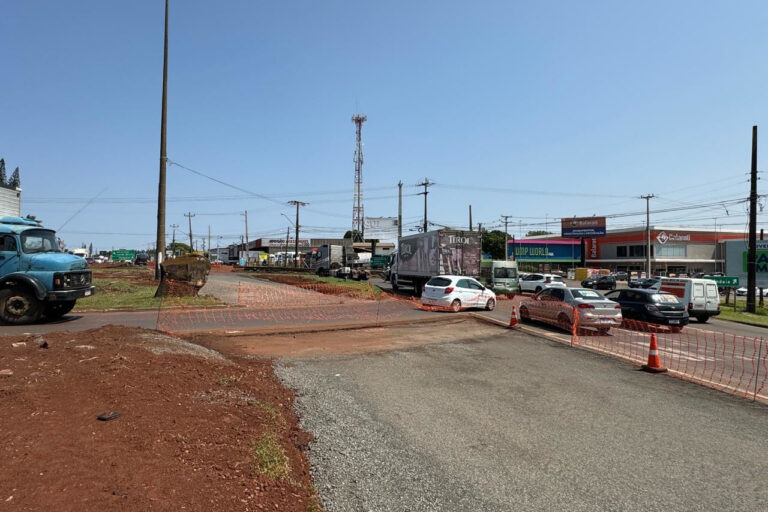Obra do novo Trevo do Catuaí muda tráfego de veículos da avenida Colombo