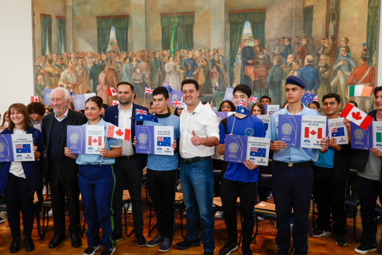 Ganhando o Mundo enviará 1,2 mil alunos para intercâmbio em 2025