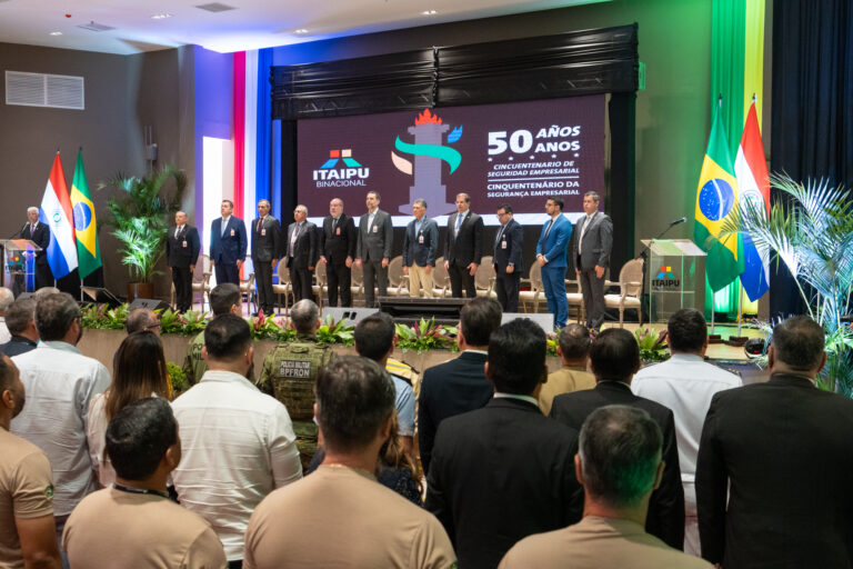 Celebração binacional marca os 50 anos da Segurança Empresarial de Itaipu