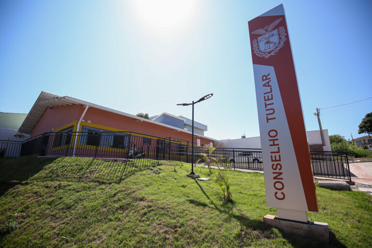 Prefeitura e Governo inauguram nova sede do Conselho Tutelar Leste