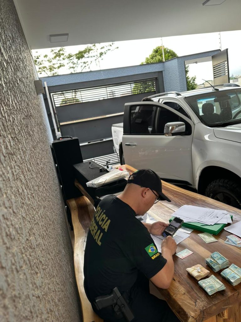 PF desmantela rede de tráfico de cocaína no PR e MS