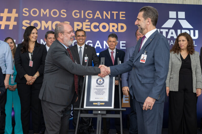 Itaipu entra no Livro dos Recordes como maior produtora de energia acumulada
