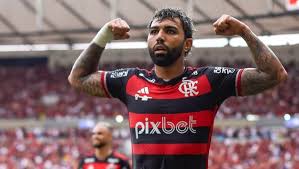 Flamengo faz 3 a 1 no Atlético-MG em 1º jogo da final