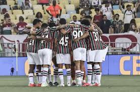 Flu e Bragantino vencem e respiram na luta contra o rebaixamento