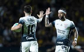 Bahia e Corinthians pressionam Cruzeiro em disputa por Libertadores