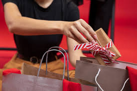Procon orienta sobre troca de presentes de Natal